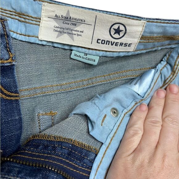 Converse low rise bootcut jeans size 28. - Picture 5 of 5